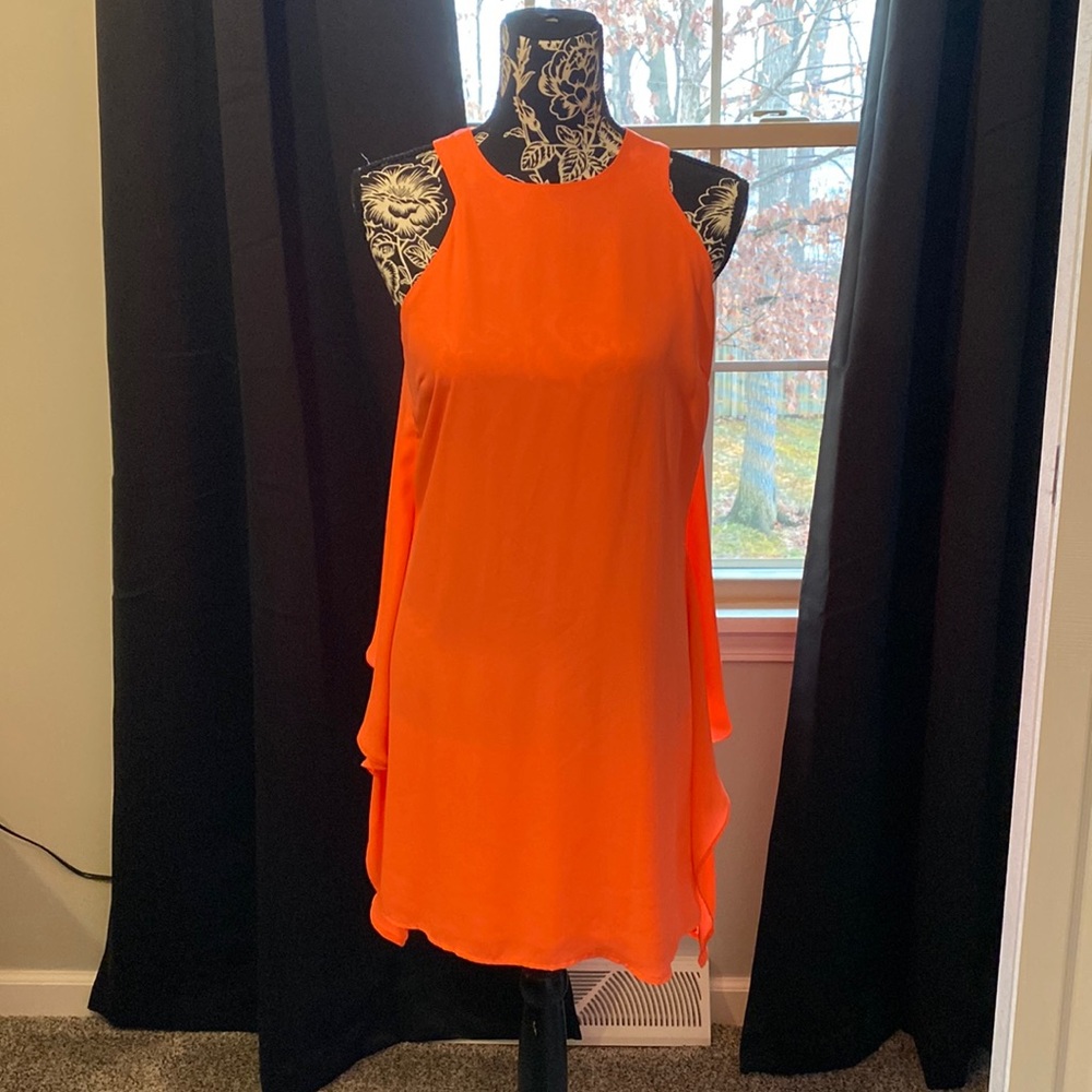 Medium orange dress